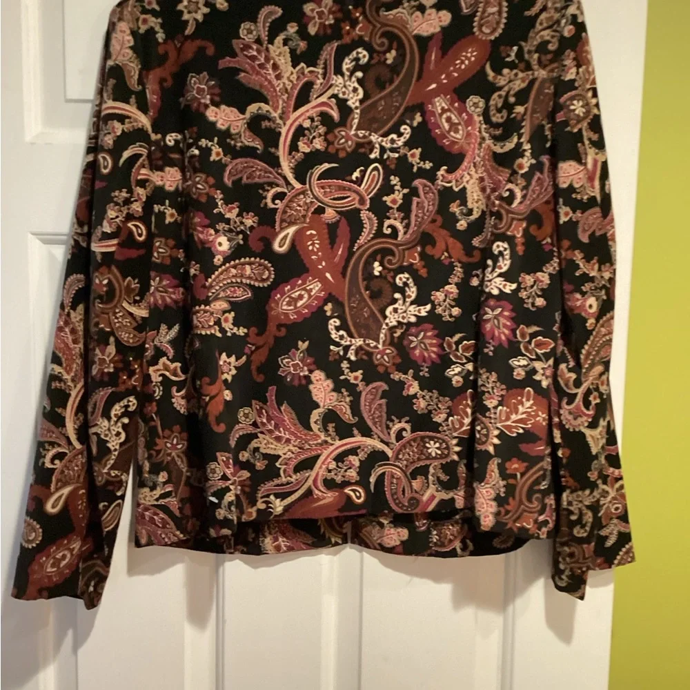 Blazer - Picture 4 of 5